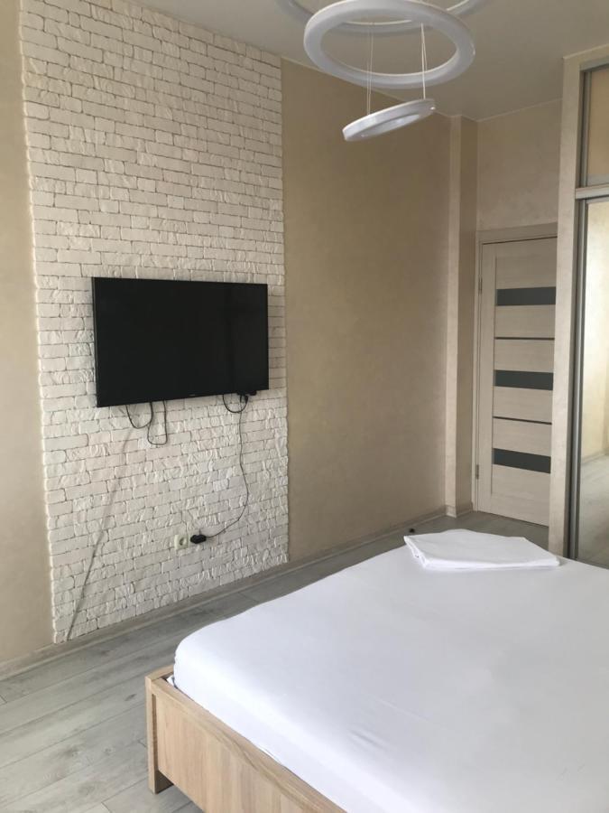 Apart Assistant On Smart Plaza Kyiv Exterior photo