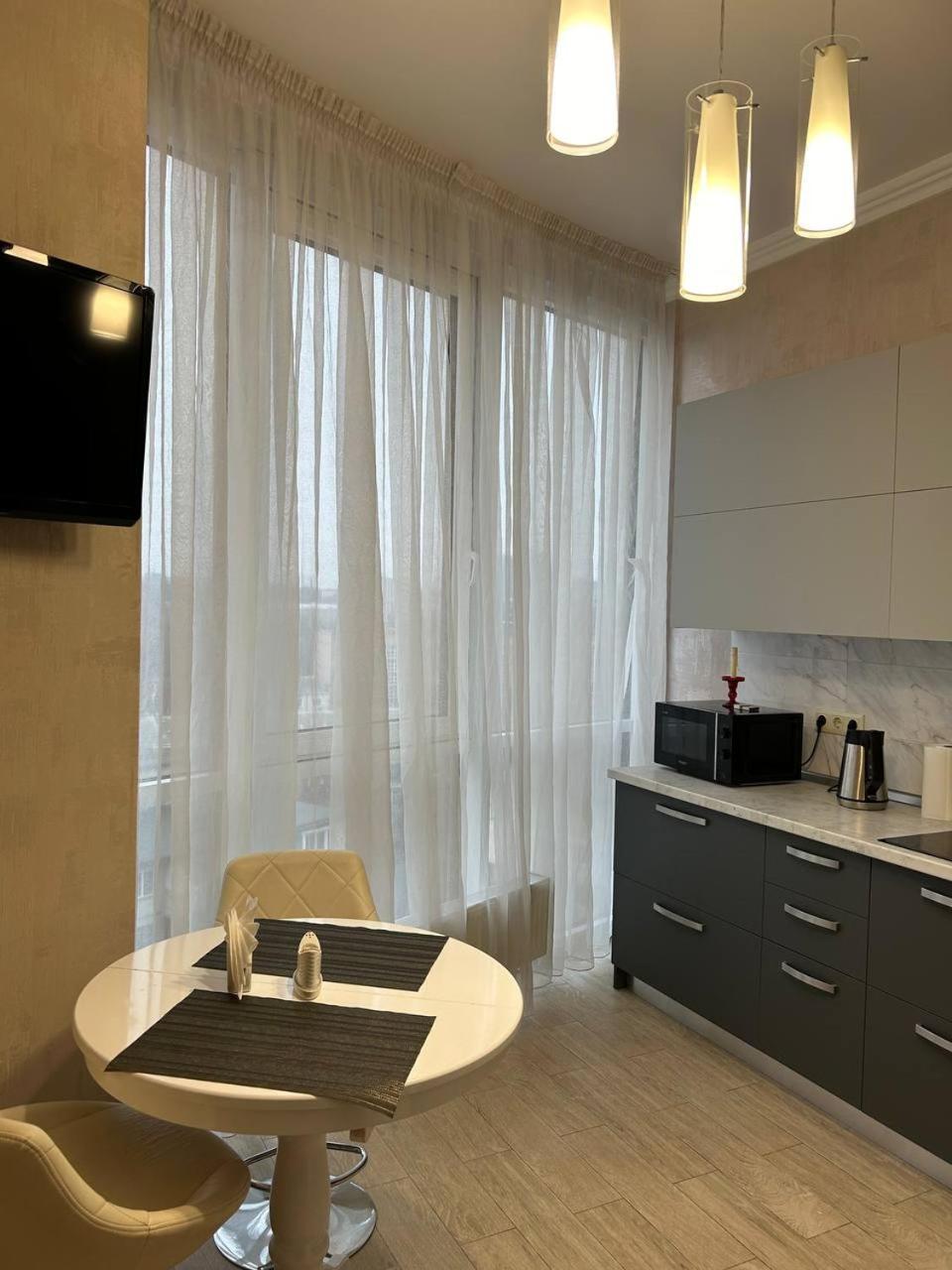 Apart Assistant On Smart Plaza Kyiv Exterior photo