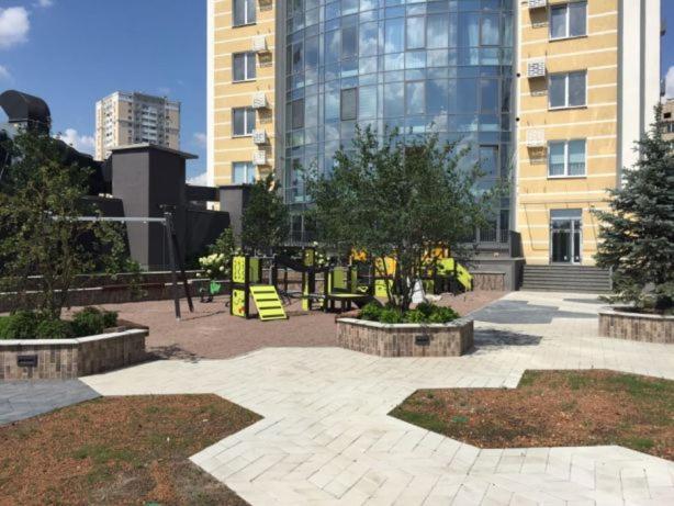 Apart Assistant On Smart Plaza Kyiv Exterior photo